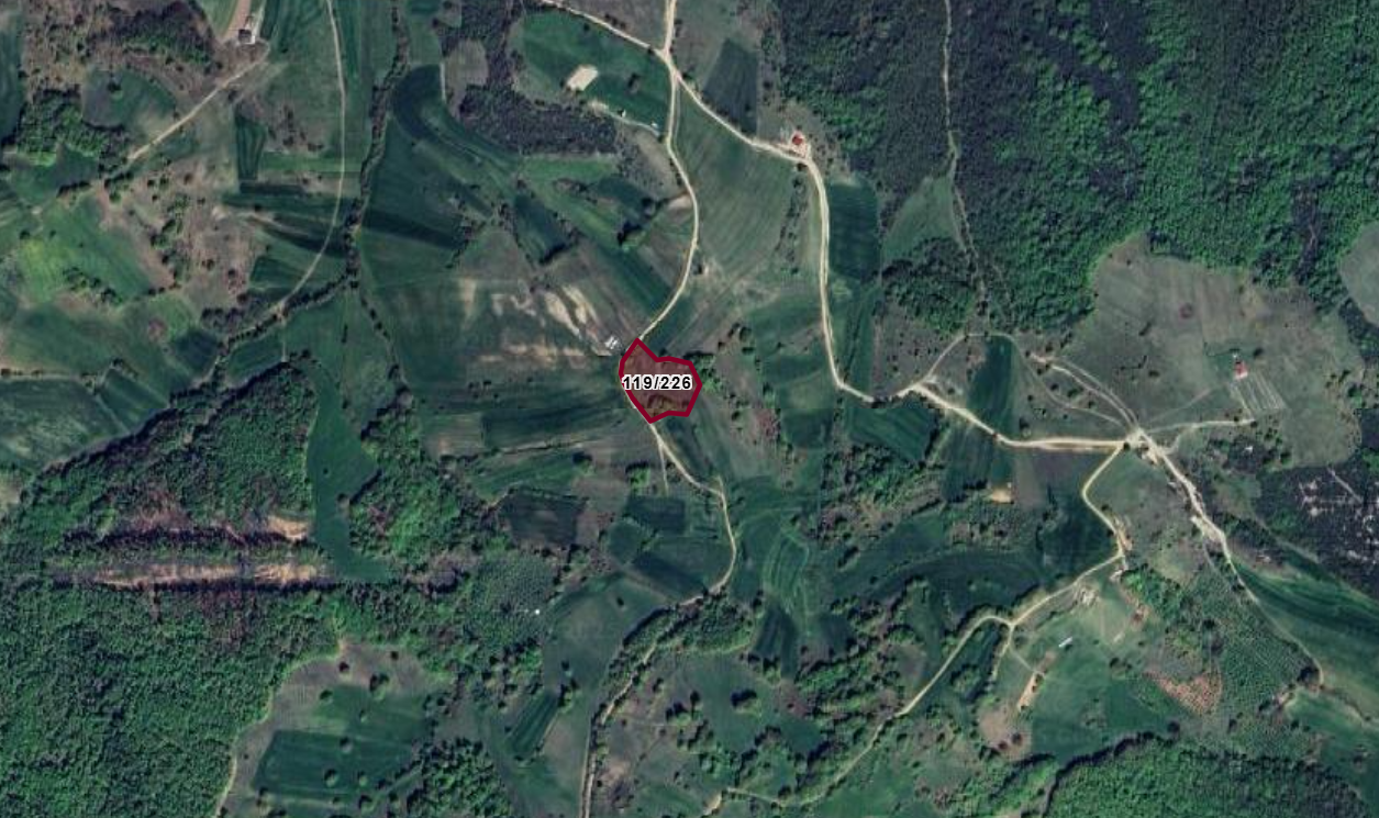 İZMİT KAYNARCA KÖYÜNDE EN YAKIN KÖY MERKİZİNE 800 M MESAFEDE ARAZİ