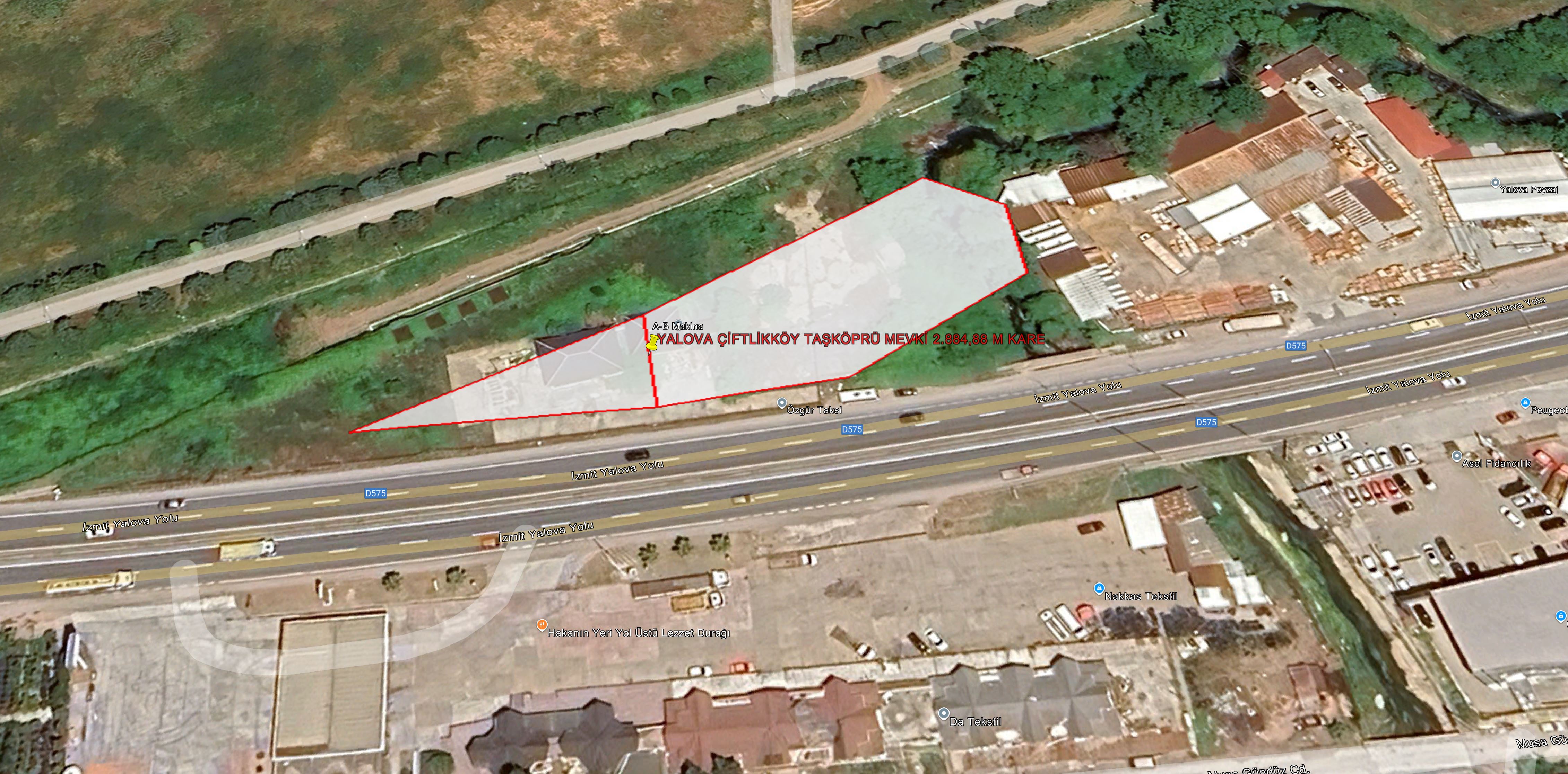 YALOVA İLİ ÇİFTLİKKÖY İLÇESİ TAŞKÖPRÜ'DE  2884 m² İÇERİSİNDE YAPI BULUNAN TARLA KADASTROL YOLA 200 METRE CEPHE