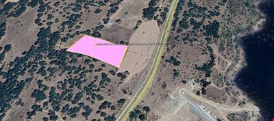 KIRKLARELİ İLİ PINARHİSAR İLÇESİ ÇAYIRDERE KÖYÜ 5.435,64 M KARE ARSA BARAJ MANZARALIDIR.