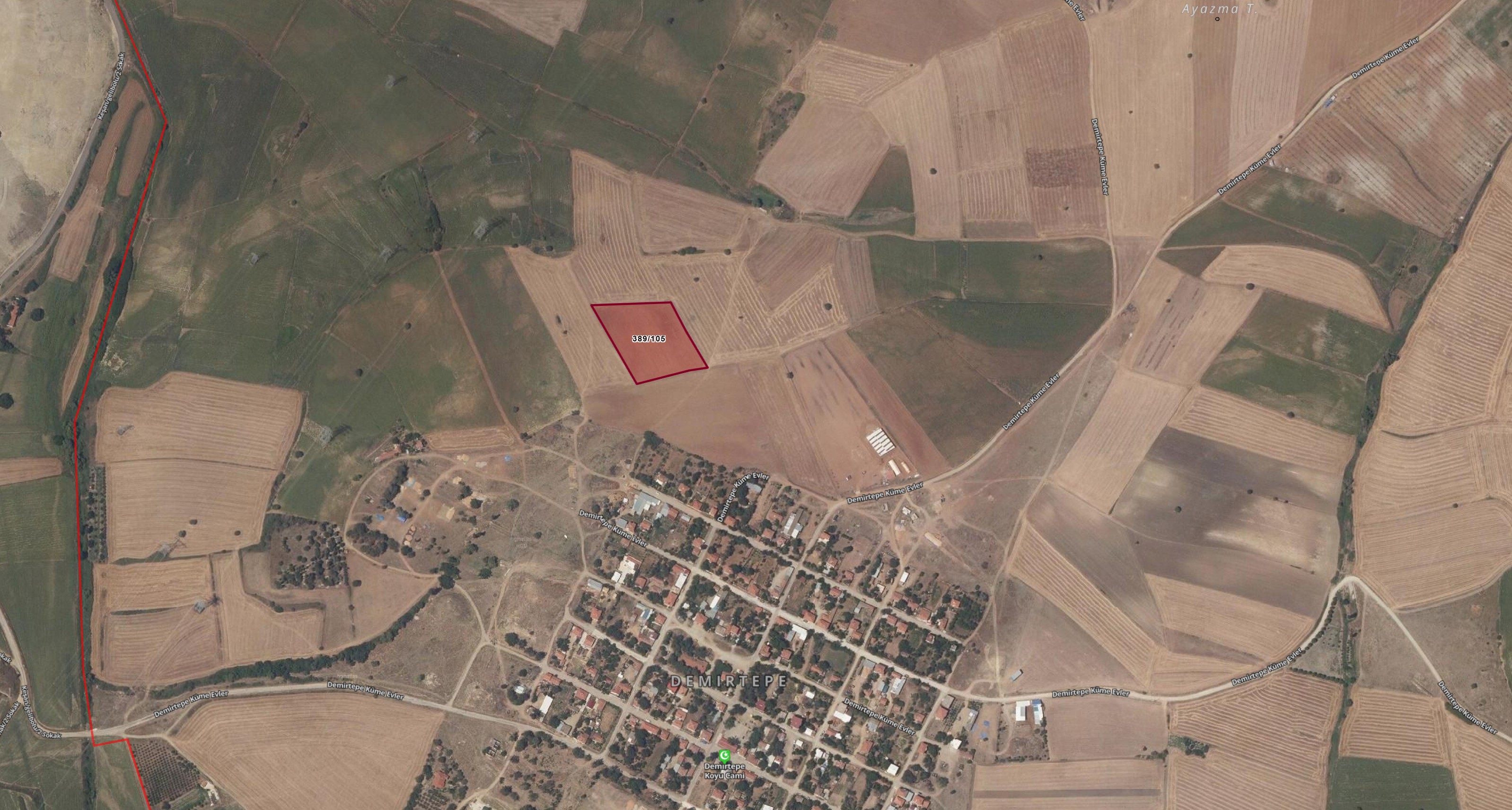GELİBOLU DEMİR TEPE KÖYÜNEDE 9512 M KARE FULL BOĞAZ MANZARALI TARLA