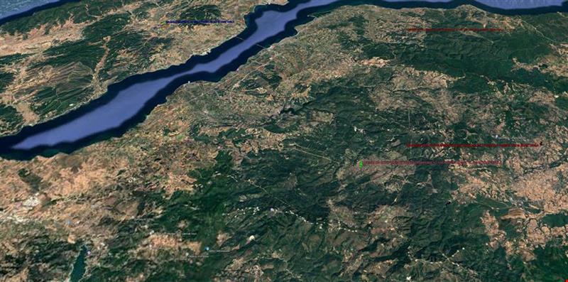 LAPSEKİ HACIGELEN DE KÖY ASFALTINA CEPHE 10.409 M. KARE TARLA