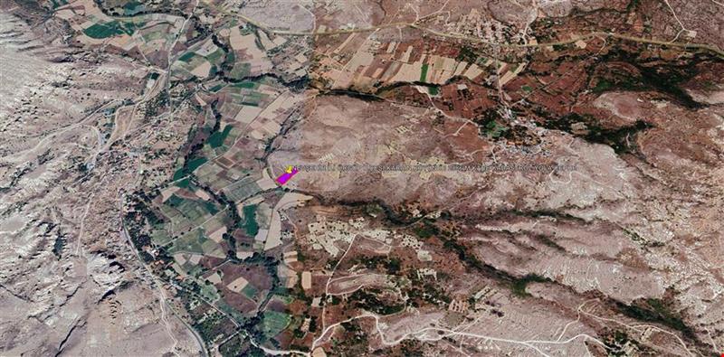 NEVŞEHİR İLİ ÜRGÜP İLÇESİ KARAİN KÖYÜNDE 2386 M KARE KADASTROL YOLA CEPHE