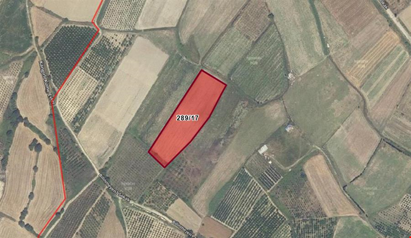 LAND 1.700 METERS FROM THE NEAREST VILLAGE CENTER IN LAPSEKI UMURBEYDE