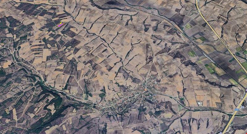 EDİRNE İLİ UZUNKÖPRÜ İLÇESİ ASLIHAN KÖYÜ 712  m² TARLA KADASTROL YOLU VAR