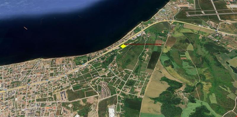 YALOVA  İLİ ÇİFTLİKKÖY İLÇESİ KILIÇ KÖYÜNDE KOCAELİ ASFALTINA CEPHE 8.877,12 M KARE TARLA