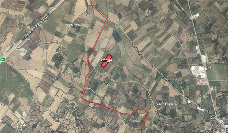 LAND 1.700 METERS FROM THE NEAREST VILLAGE CENTER IN LAPSEKI UMURBEYDE