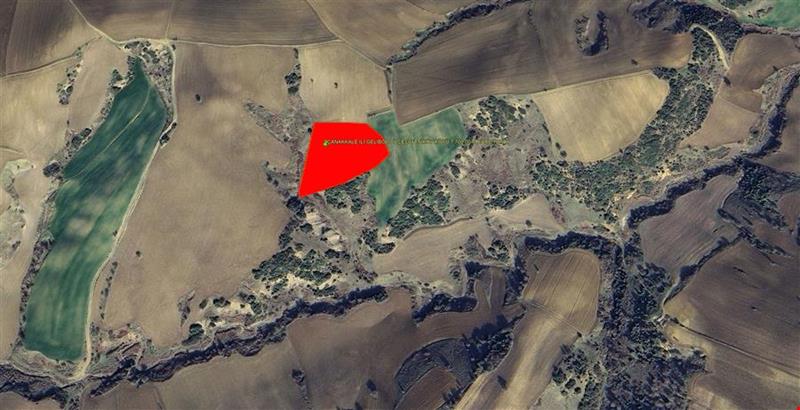 ÇANAKKALE İLİ GELİBOLU İLÇESİ YENİKÖY KÖYÜ 7.700,00 M KARE TARLA