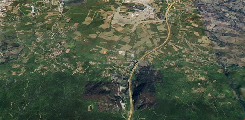 YALOVA ÇİFTLİKKÖY LALEDERE KÖYÜNDE DENİZ MANZARALI 5.546,18 M. KARE TARLA
