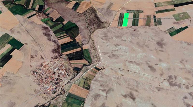 ESKİŞEHİR İLİ SİVRİHİSAR İLÇESİ AKTAŞ KÖYÜNDE 42.755,31 m² TARLA KADASTROL YOLU MEVCUT